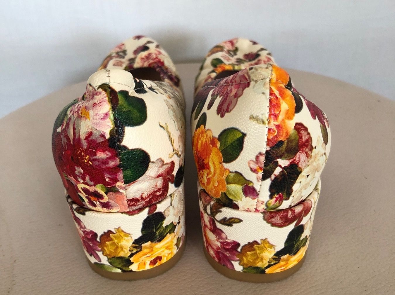 Damenschuhe: Escarpins fleuris Couleur Pourpre taille 36 comme neufs – Neu (gemäss Beschreibung) aus Coppet von Vanessamode 5