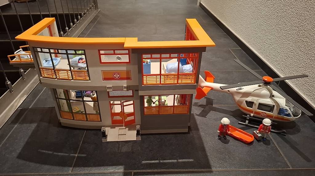 Playmobil Giocattoli: Playmobil Krankenhaus – Usato da Gelfingen venduto da Landini0