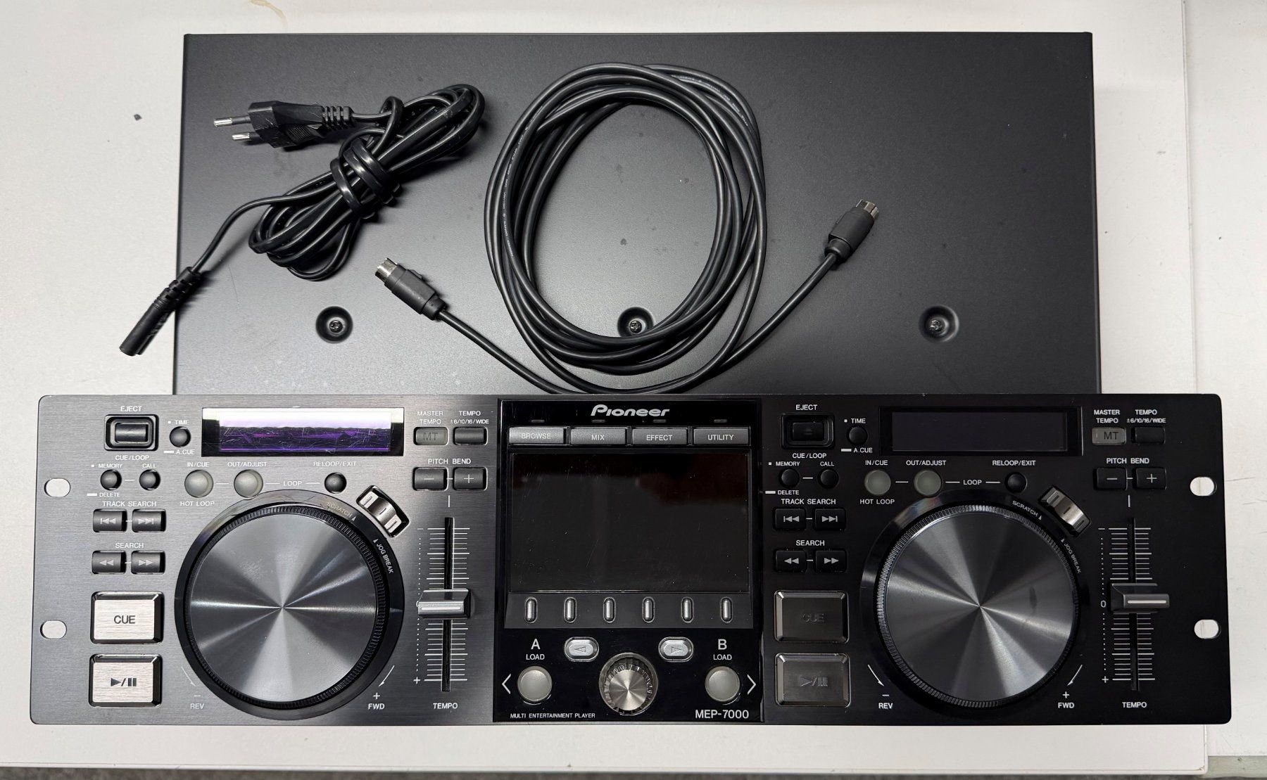 Console di mixaggio: Pioneer MEP-7000 Multi-entertainment player and controller – Usato da Chur venduto da EP_bernhard 2