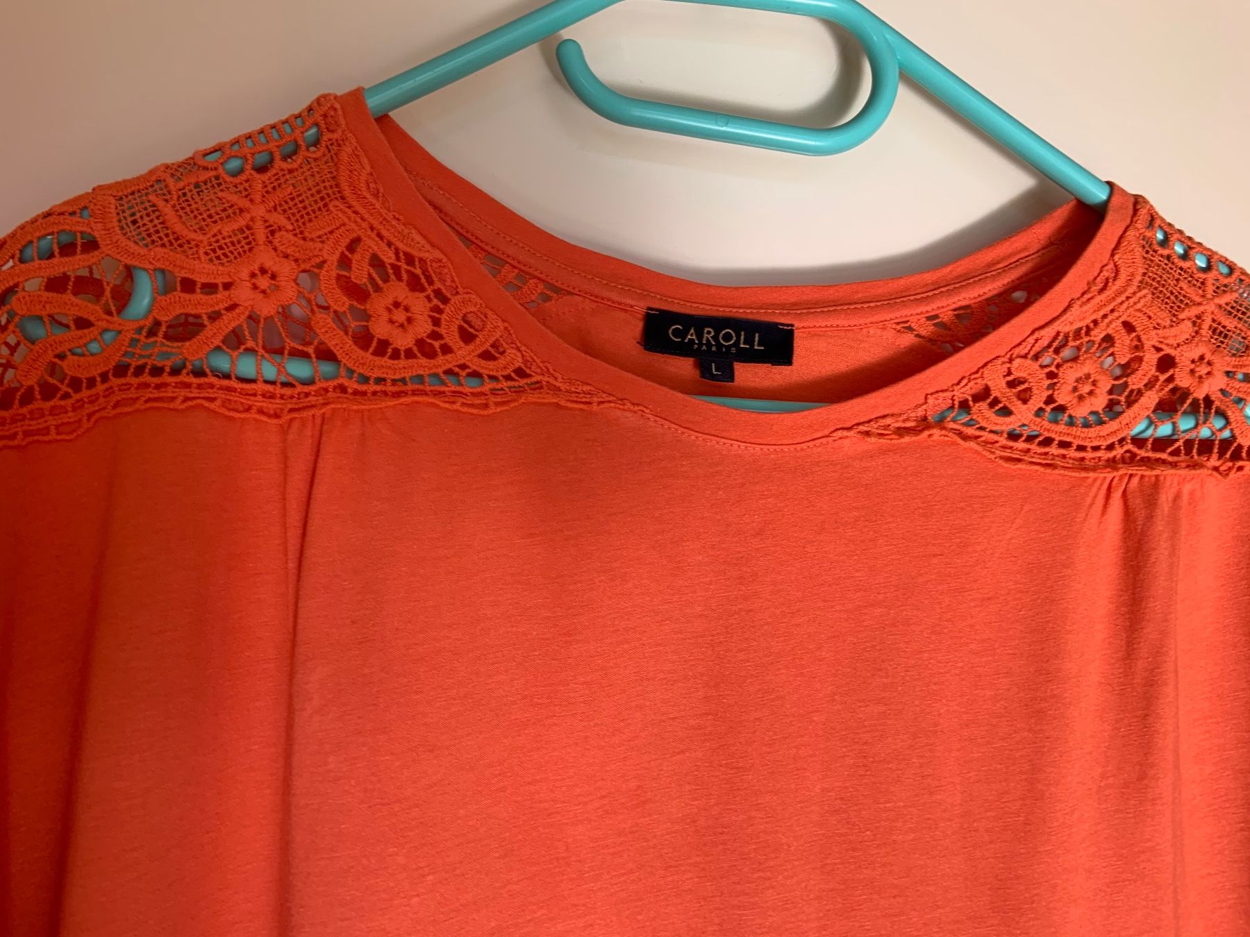 Caroll T-Shirts: T-shirt – Gebraucht aus Ecublens VD von timily 2