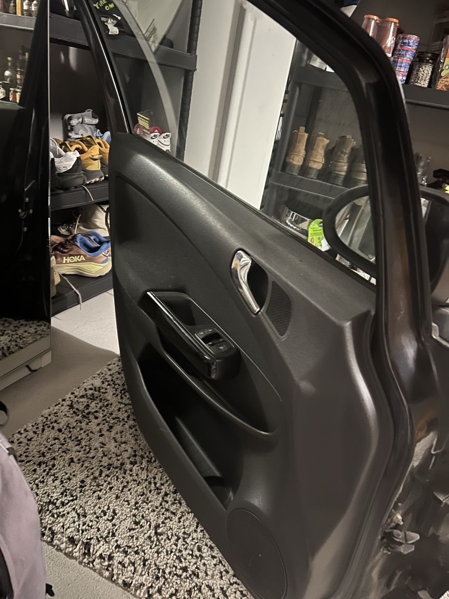 Opel Tutti pezzi di ricambio auto: Tür zu Opel Corsa D – Usato da Lufingen venduto da tat_6rr9 1