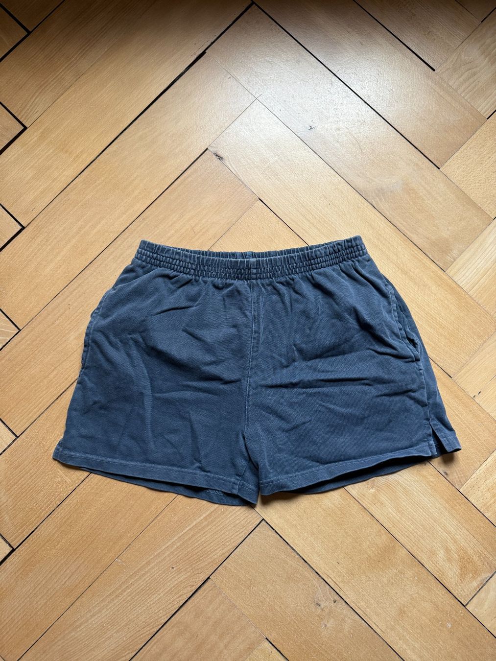 Pantalons: JOHN GALT - Sweatshorts graublau S – D'occasion à Zürich par Diazaio
