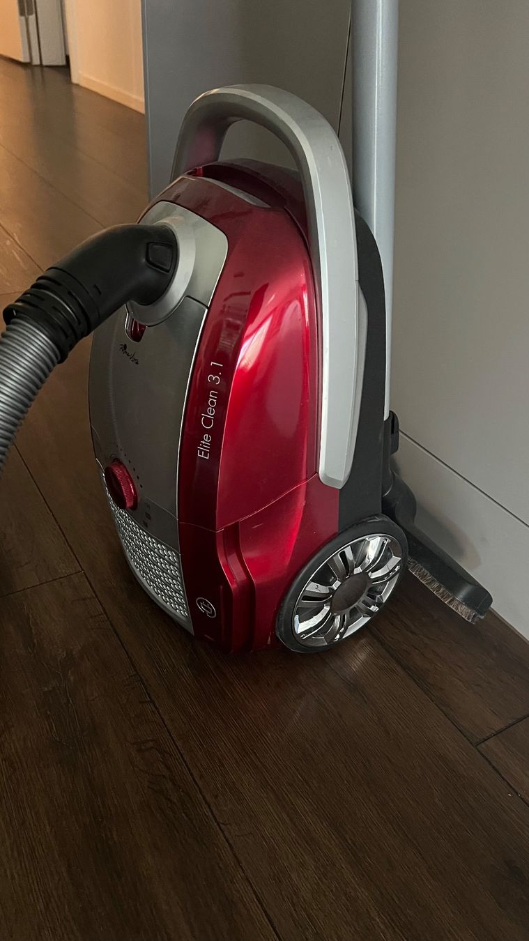 Aspirapolveri & Accessori: Staubsauger Elite Clean 3.1 – Usato da Siebnen venduto da sin_x9kk