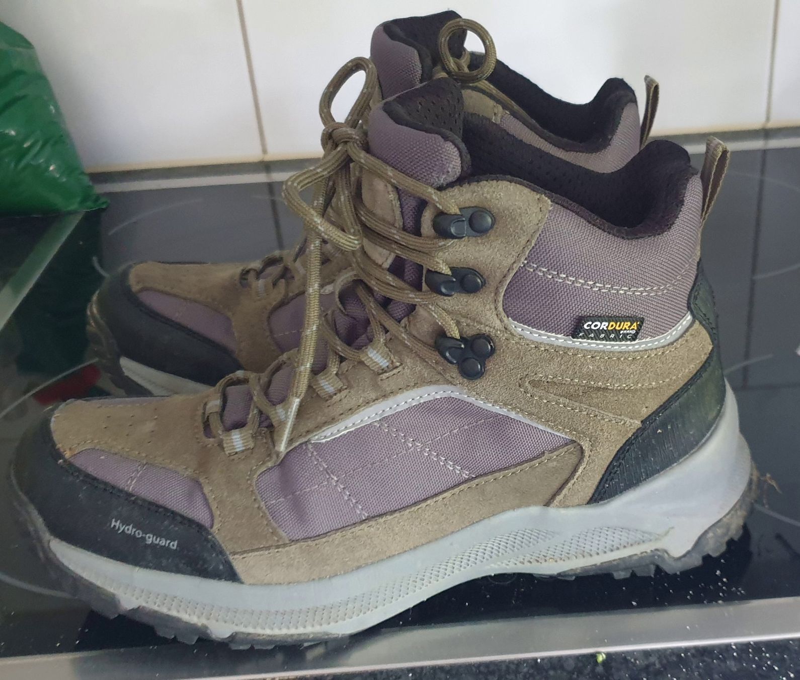 Herrenschuhe: Wander/Trekking Schuhe "Weissenstein" Gr. 40 – Neu (gemäss Beschreibung) aus Aefligen von Akoni