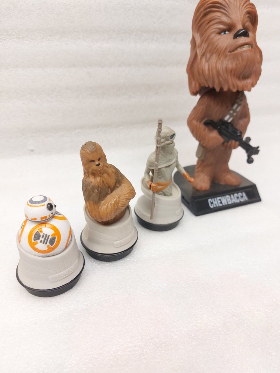 Star Wars Figuren: 4x Star Wars Figure - 2 Chewbacca + BB-8 + Rey – Gebraucht aus Pambio Noranco von Pol69 1