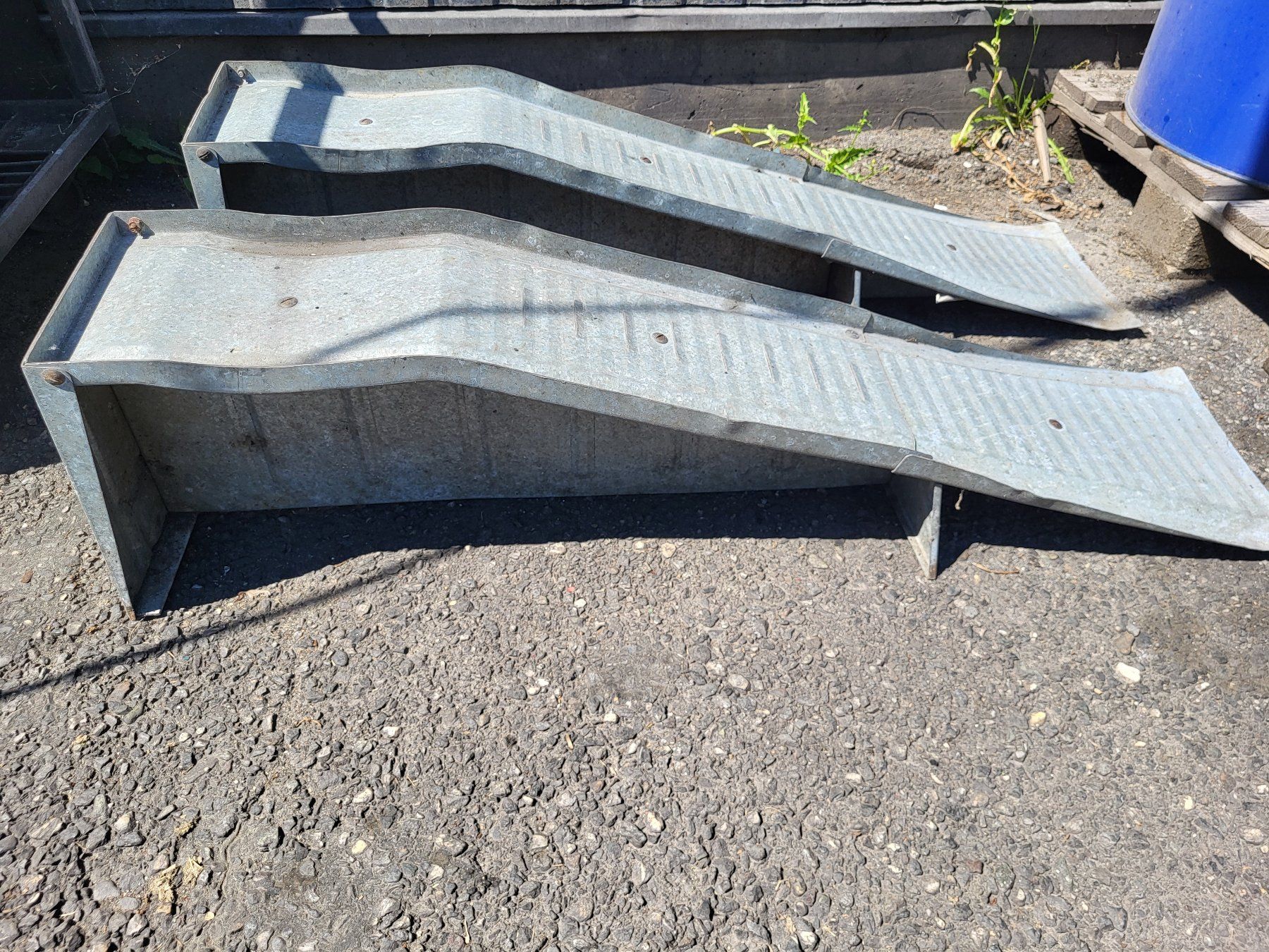 Rampe di accesso: Rampen - Auffahrrampen – Usato da Ilanz venduto da Noahkauft1