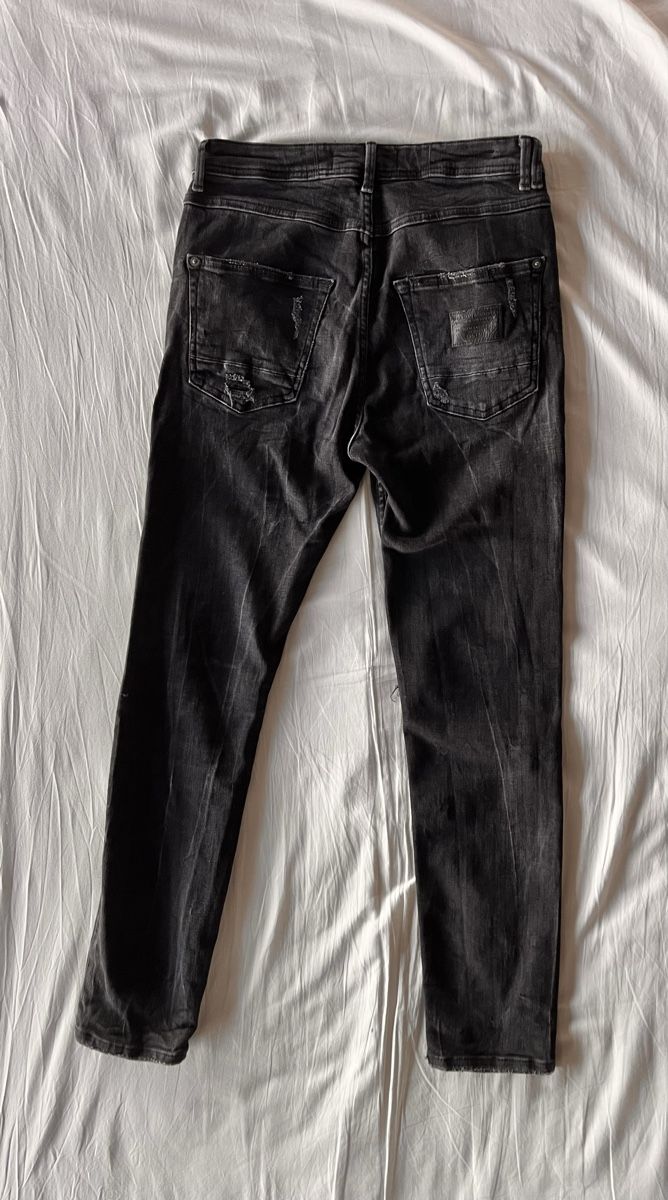 Zara Jeans: Jeans garçon noir slim taille 16 ans – Gebraucht aus Delémont von bouboute01 1