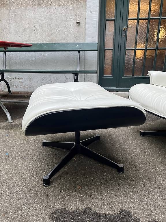 Vitra Sessel: Eames Lounge Chair in weiss – Gebraucht aus basel von rub_p5br 3