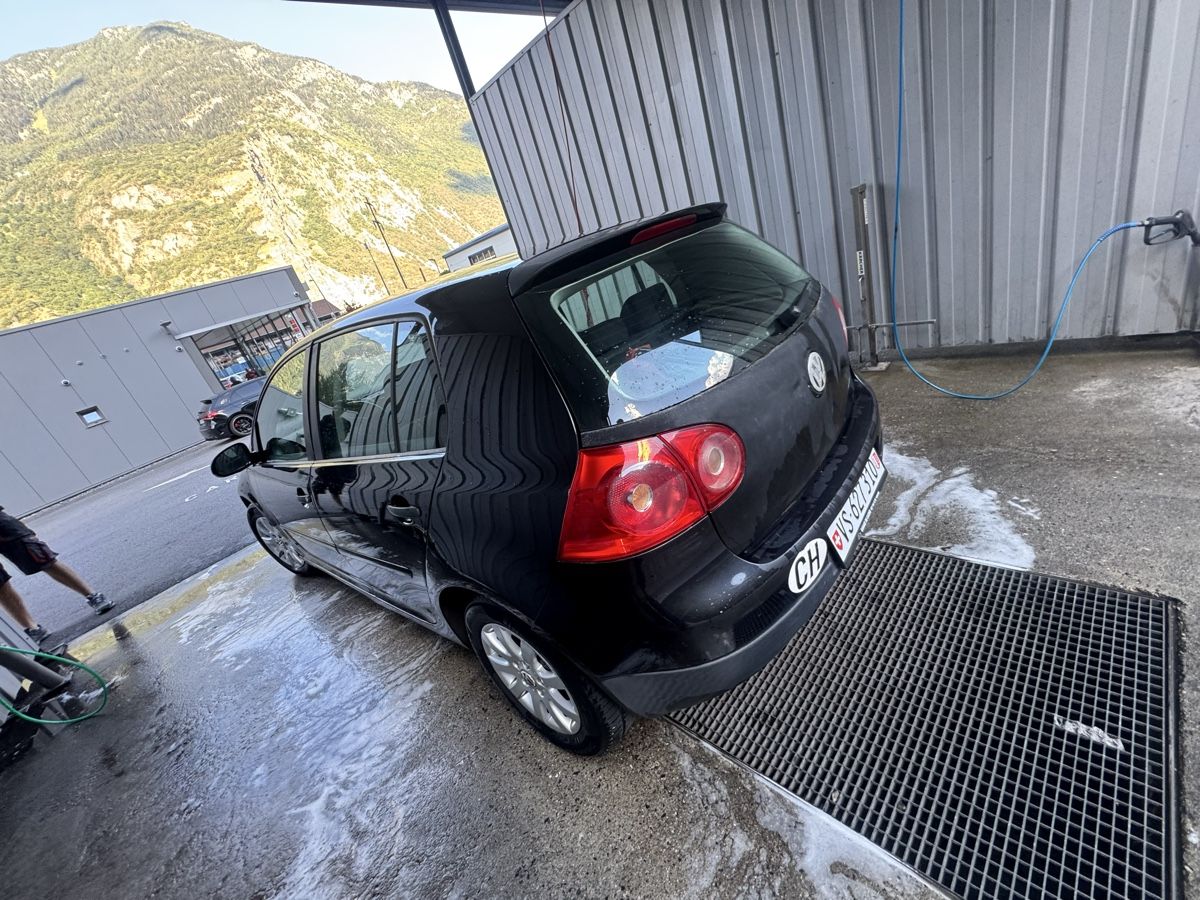VW Autos: Golf 5 1.9tdi – D'occasion à Martigny par msn_ym5p 1