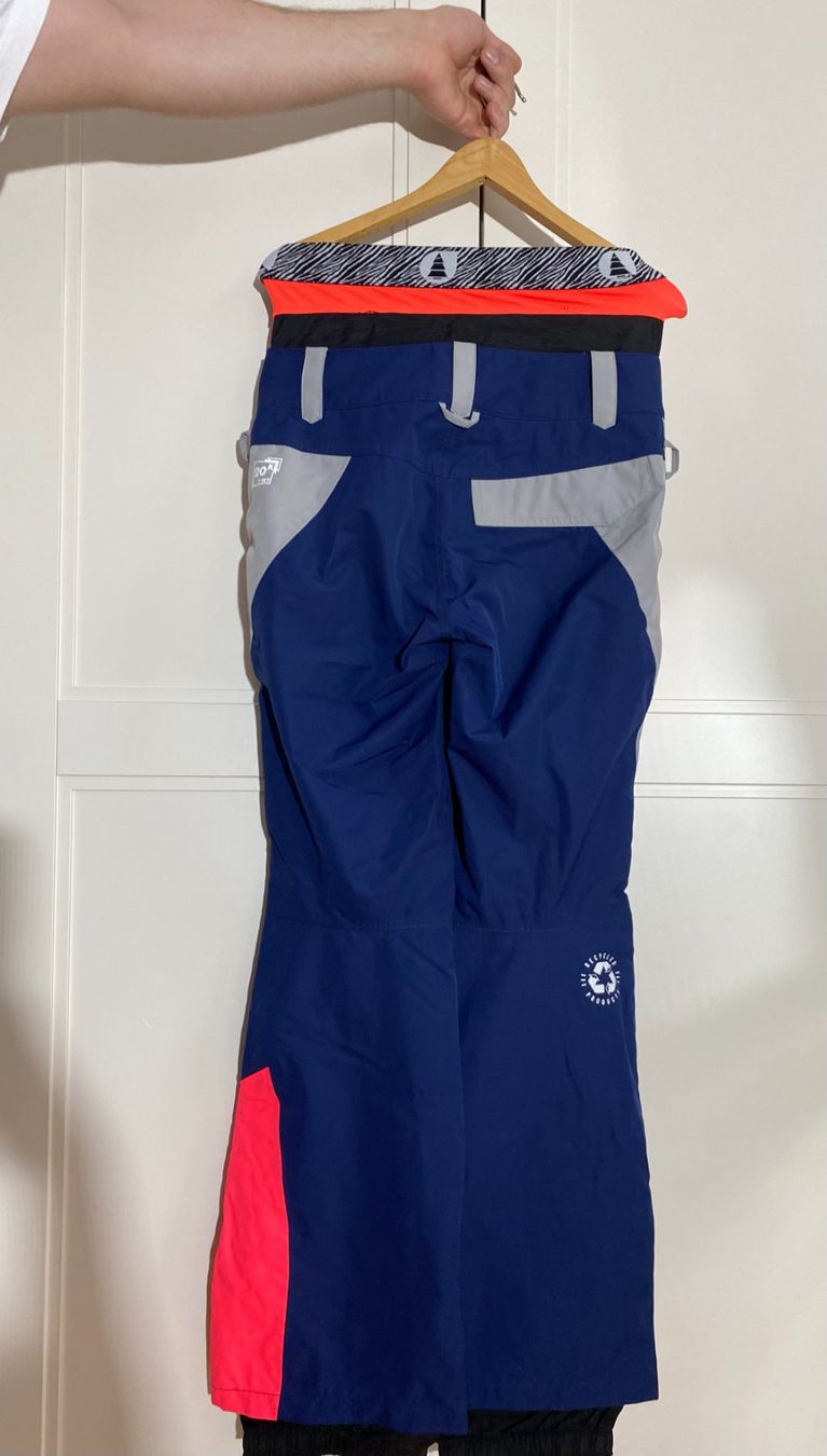 Picture Pantaloni: Picture Skihose Damen, Gr. S – Usato da Roches BE venduto da Lil_266 1