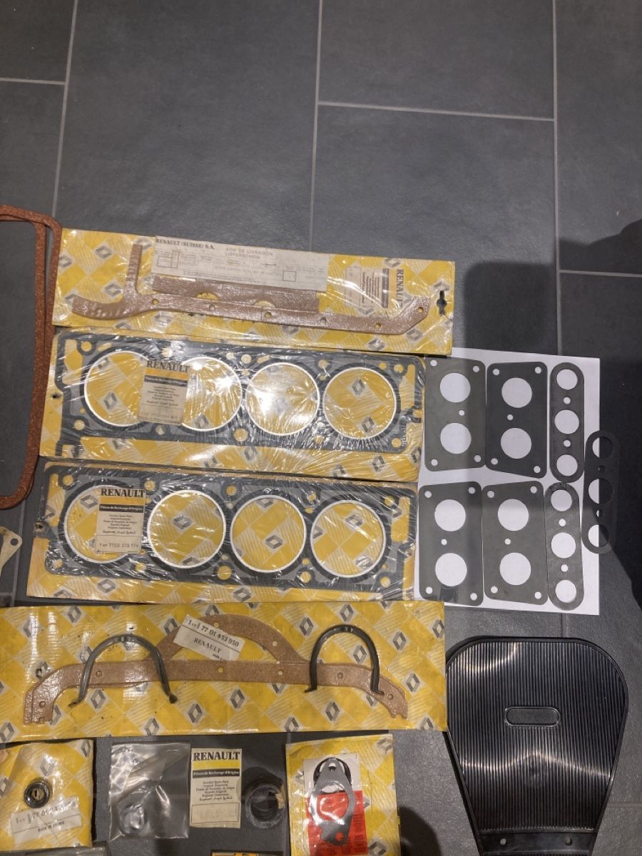 Sanitari: RENAULT Oldtimer Dichtungen + Diverses Material – Nuovo e nell'imballaggio originale da Roveredo GR venduto da Oldtimer4ever 2