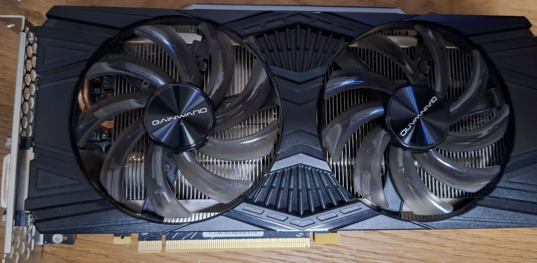 Nvidia Grafikkarten: RTX 2070 8GB guter Zustand – Gebraucht aus Buttisholz von Smeili00