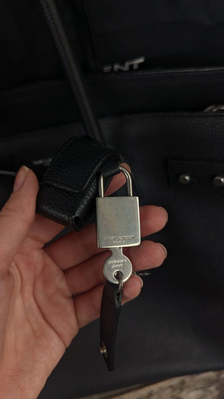 Saint Laurent Borse da donna: YSL SAC DE JOUR MEDIUM – Usato da Zürich venduto da oschance 2