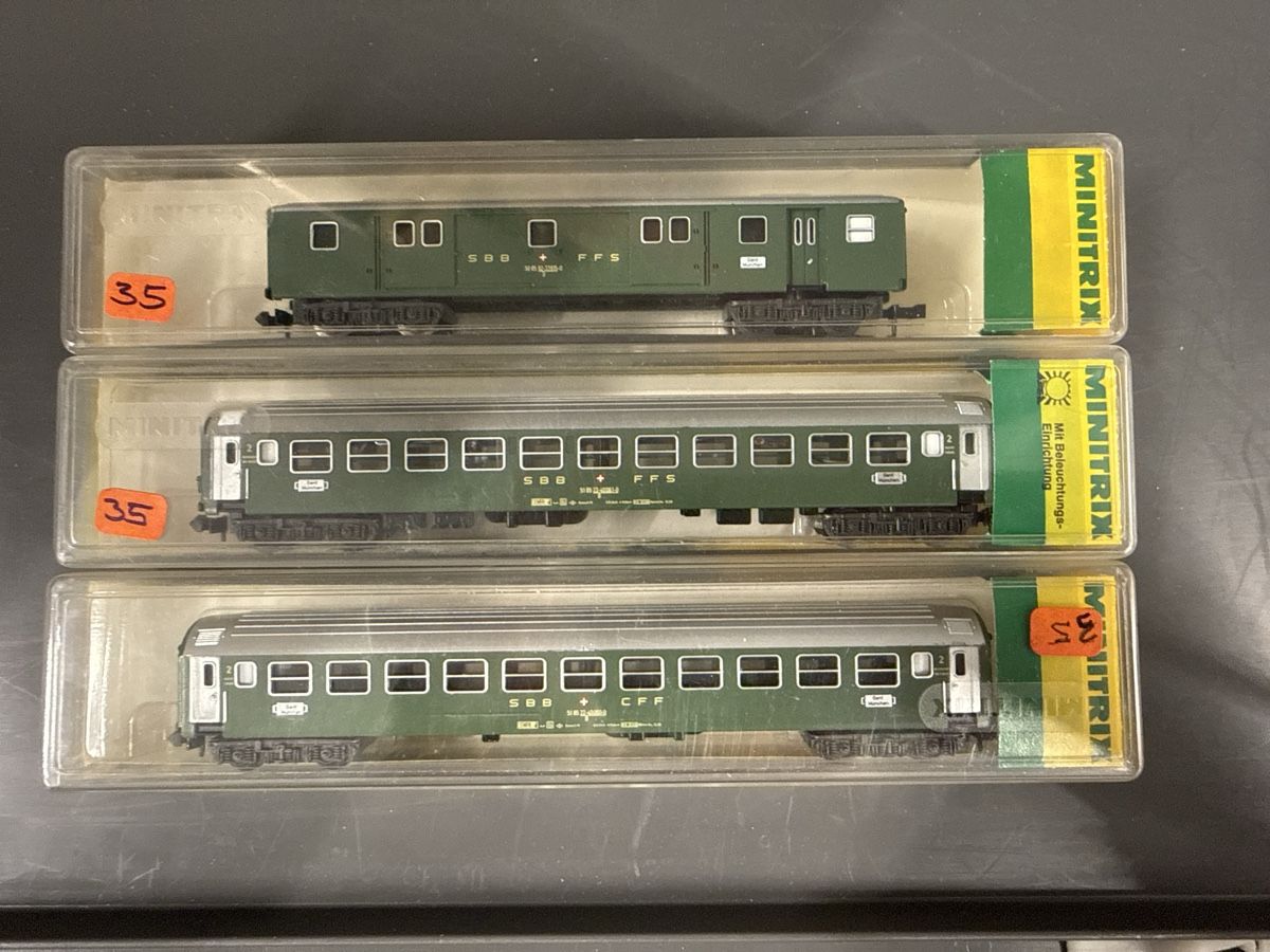 Trix Modelleisenbahnen: Minitrix SBB FFS CFF Wagenset 3-teilig, Spur N – Gebraucht aus Berikon von TopLok 2