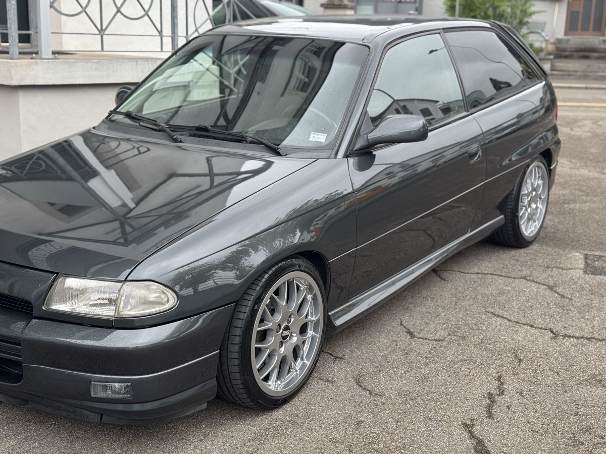 Opel Automobili: Opel Astra GSi Irmscher – Usato da Frauenfeld venduto da Joe039