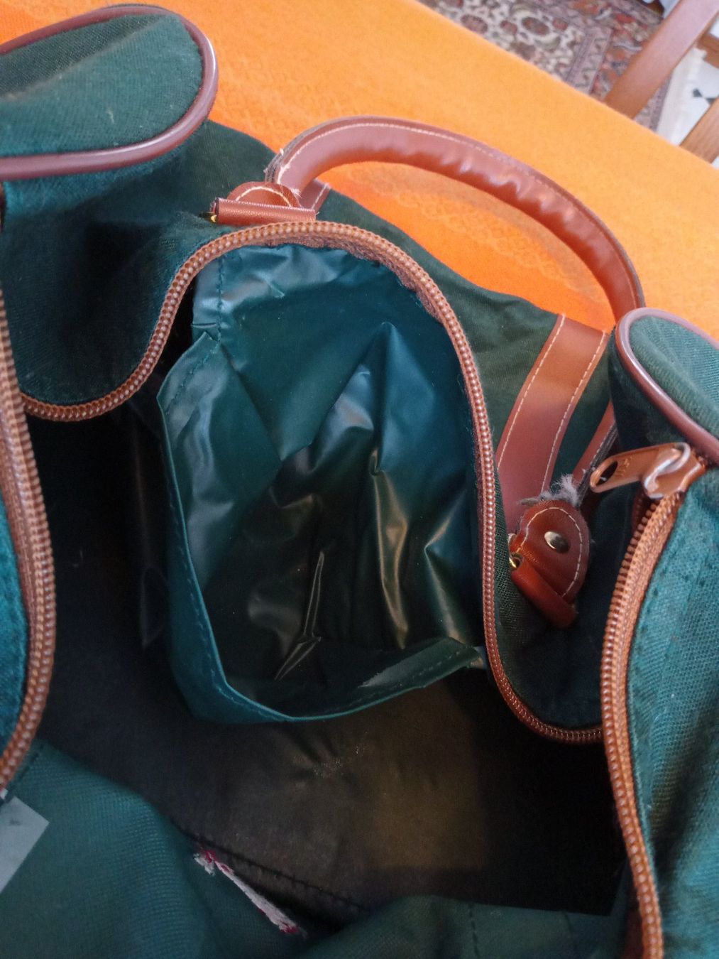 Taschen: Robuste und geräumige Handtasche / Weekender, dunkelgrün – Gebraucht aus Zollikofen von Oli_499 3