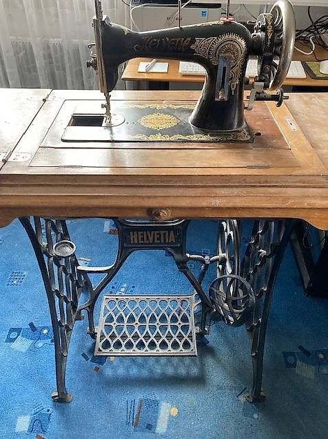 Macchine da cucire: Nähmaschine – Usato da Gampelen venduto da rol_r2hn