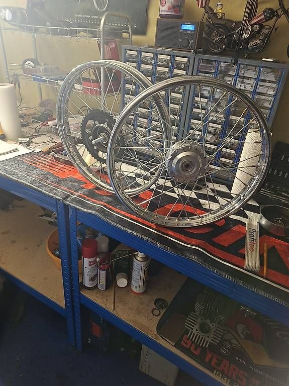 Ciclomotori: Puch maxi/ sachs 502 teile ect – Usato da Therwil venduto da zorraisabelle 3