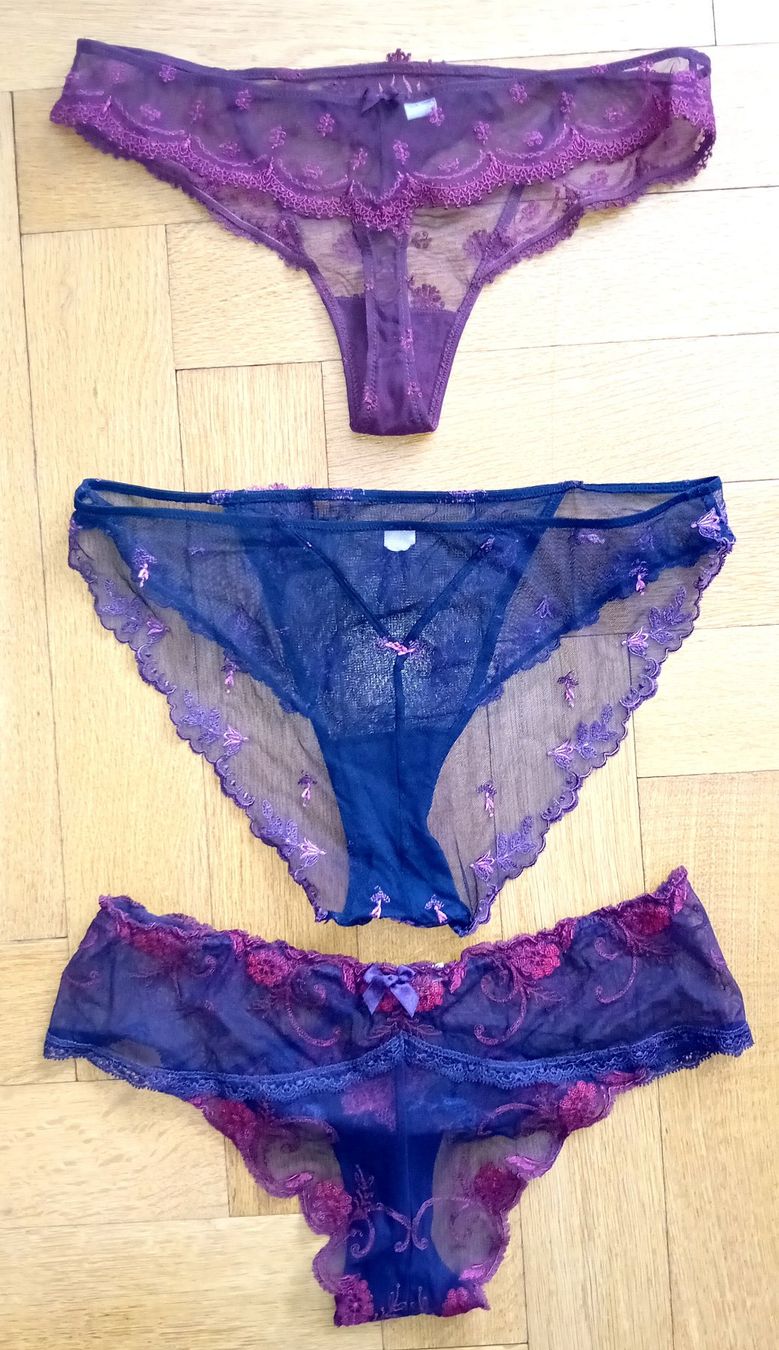 Lise Charmel Altra biancheria intima: Lise Charmel dentelle violet : 2 slips + 1 string - 42-44 – Usato da Neuchatel venduto da Vlenoble 1