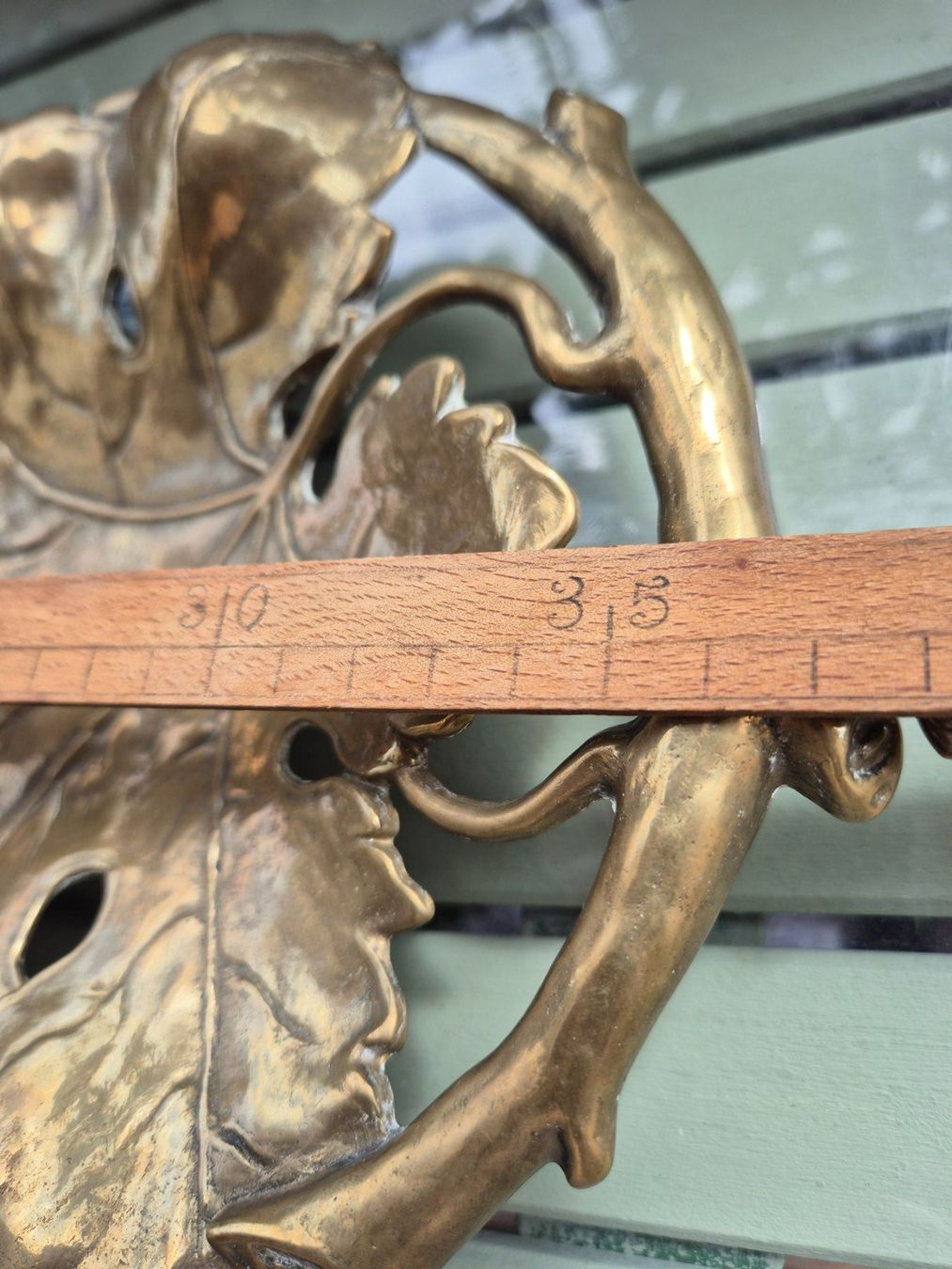 Schalen: Schale Weinblatt Messing antik Dekorationsschale 37 cm – Gebraucht aus Bern von aronari 7