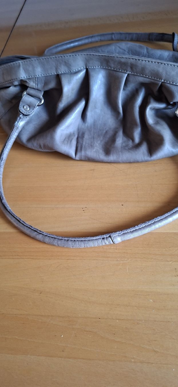 Onitsuka Borse da donna: Tasche – Usato da Wünnewil venduto da 04Blume
