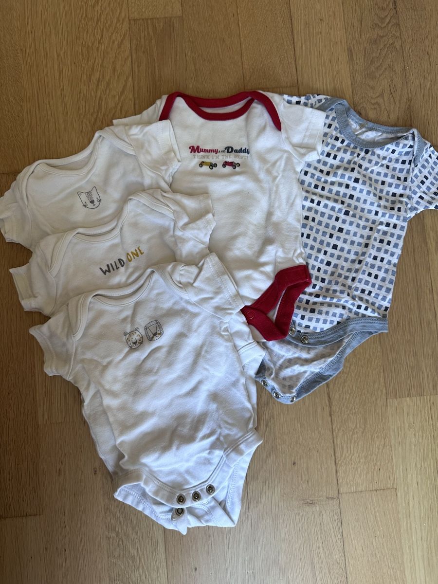 H&M Lotti & Set di vestiti: Baby Set, Gr 56, 25 Teile – Usato da Horgen venduto da ger_2y92 5
