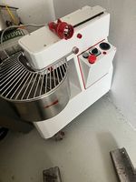 Teigknettmaschine
