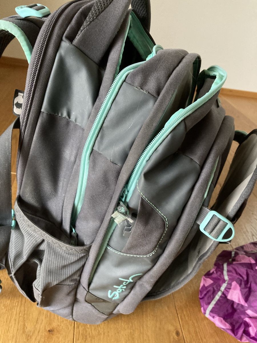 Satch Borse & Zaini: Satch Schulrucksack inkl. Etui und Regenhülle – Usato da Neudorf venduto da willi26 4