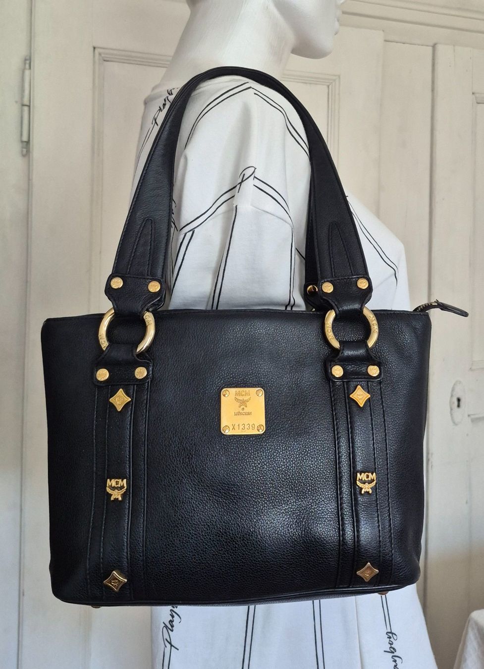 Mcm Borse da donna: MCM Shopper Bag, aus Leder – Usato da Dottikon venduto da Pega7
