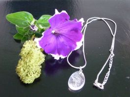 Kette mit Natursteinanhänger Bergkristall