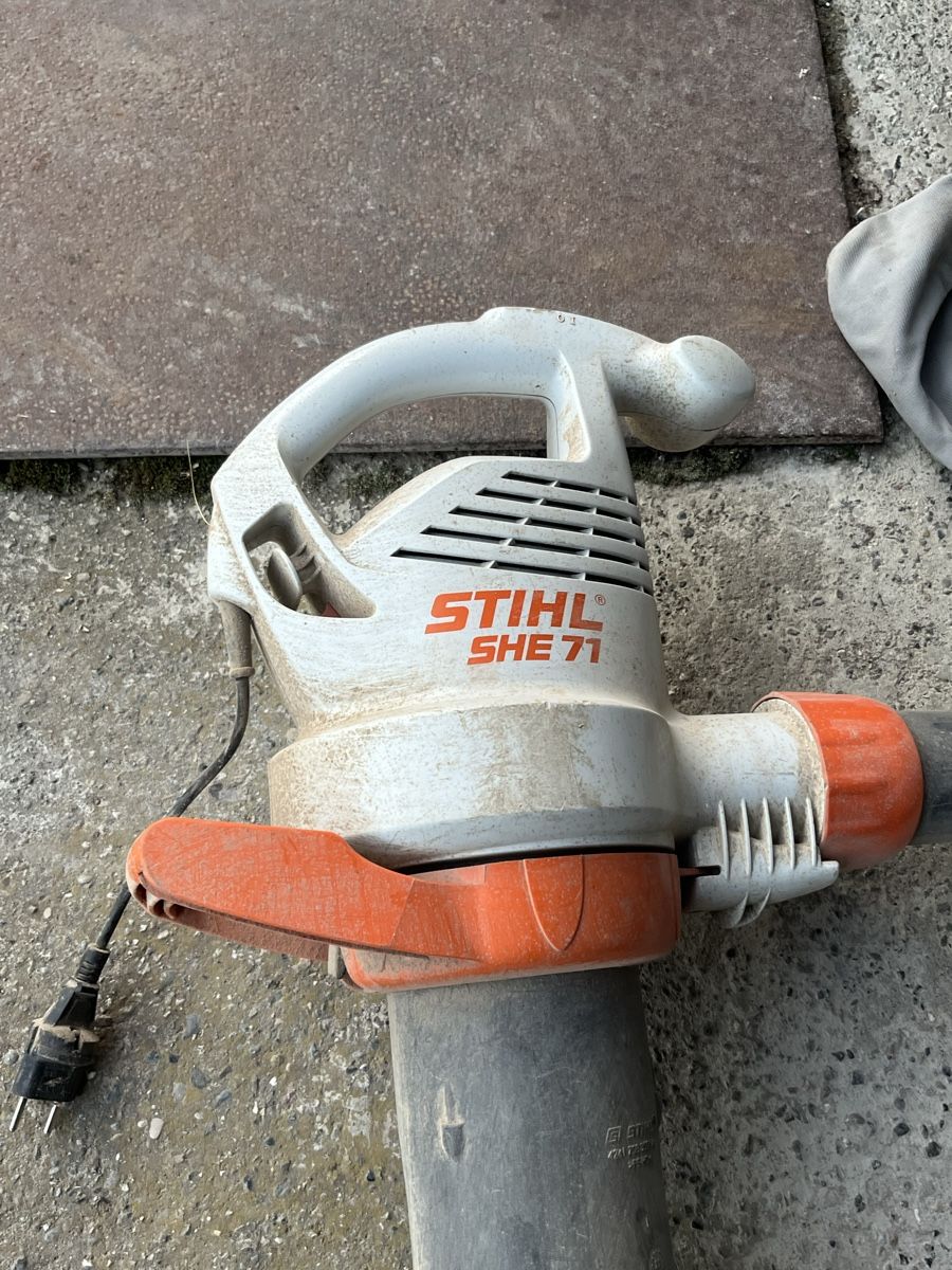 Stihl Laubbläser & Laubsauger: Stihl SHE 71 Laubsauger gebraucht – Gebraucht aus Hindelbank von Goldgrube24 1