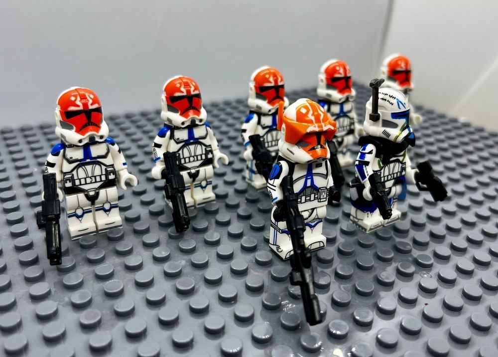 Star Wars Kit di costruzioni: Commander Rex, Captain Vaughn + 5 Clone Trooper der 332nd – Nuovo (secondo la descrizione) da St.Gallen venduto da Jamaruqua 1