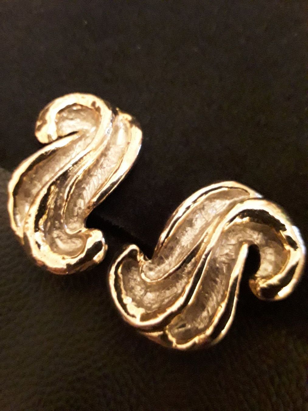 Ohrringe & -stecker: Vintage TOP Ohrclips 70er – Gebraucht aus Zürich von Aleick 1
