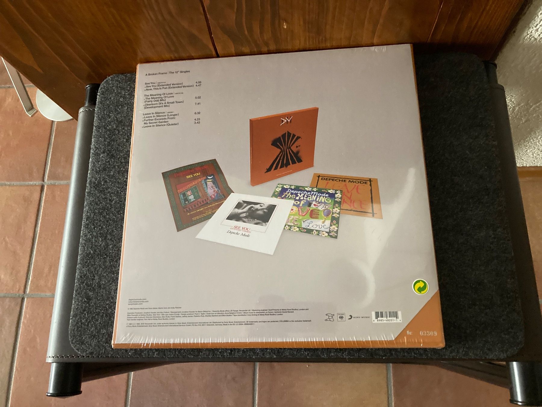 Dischi in vinile: Depeche Mode - A Broken Frame / The 12" Singles – Nuovo e nell'imballaggio originale da Fribourg venduto da Karushi 1