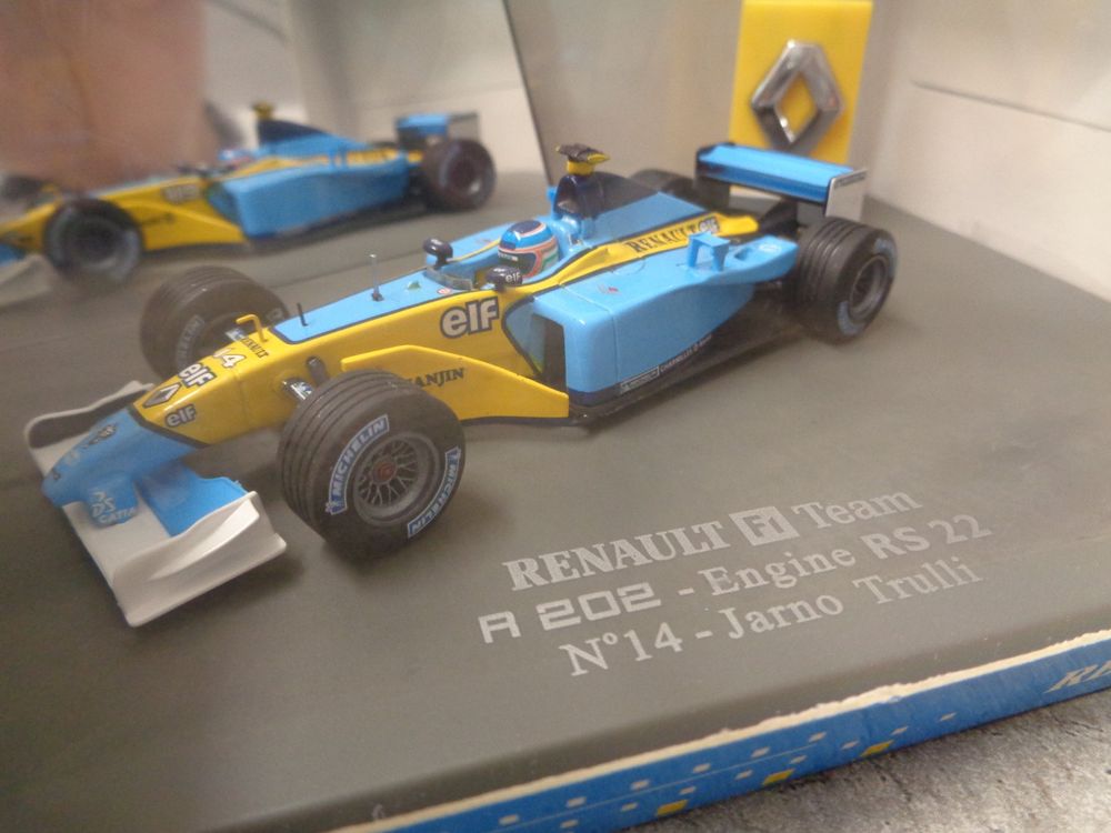 Rare moule matrice résine RENAULT 19 chamade 1 4 portes 1/43