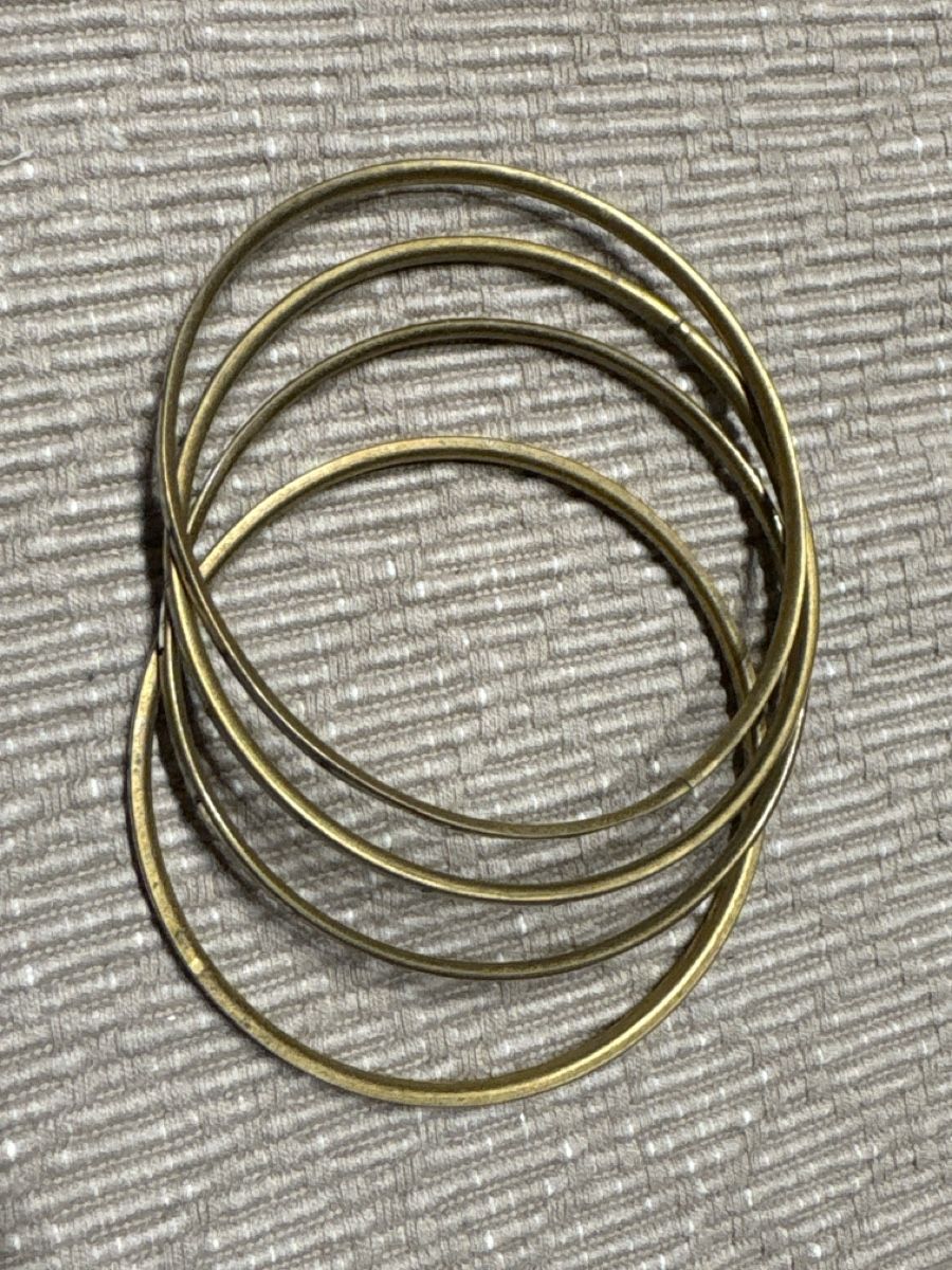 Bracciali & Braccialetti: 4 Armreif mit Muschel Einlage – Usato da Rümlang venduto da SchumBru10 1