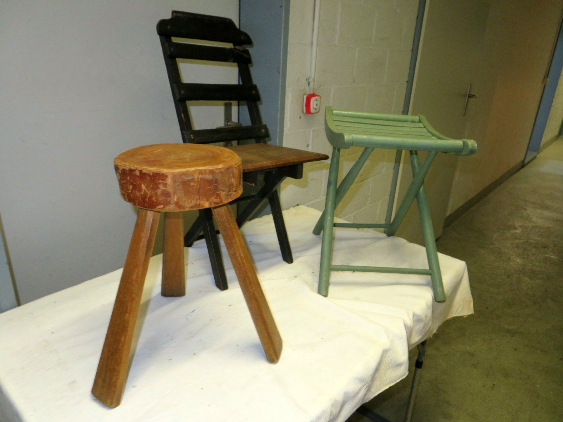 Hocker: 3 Hocker, Kinderstuhl, Hocker und Melkschemel – Gebraucht aus Zofingen von Schekke 1