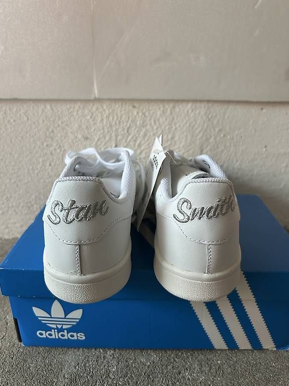 Chaussures hommes: Adidas Stan Smith – Neuf avec emballage d'origine à Gentilino par ver_n6bc 2
