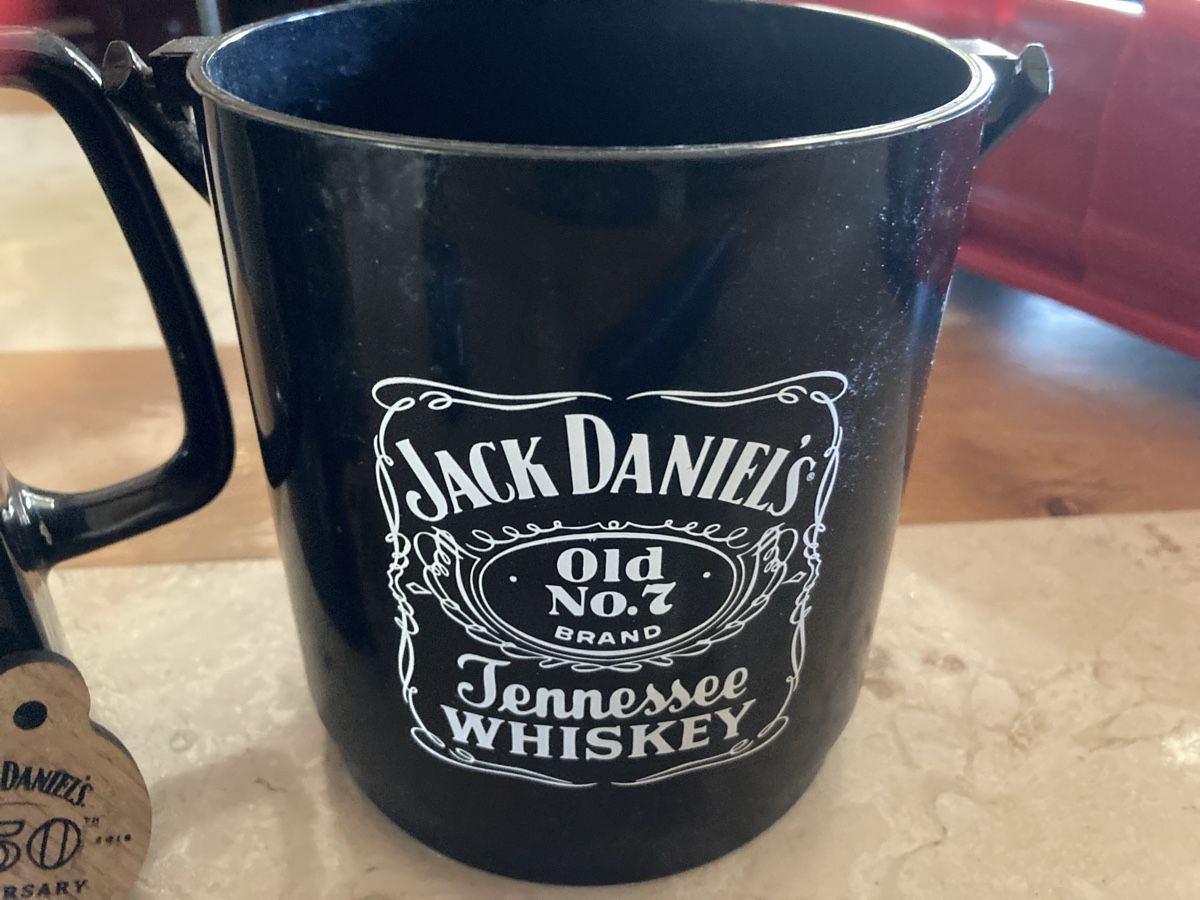 Jack Daniels Bevande alcoliche:  Jack Daniel's, lot collector – Usato da Bursinel venduto da SeveralLives 4