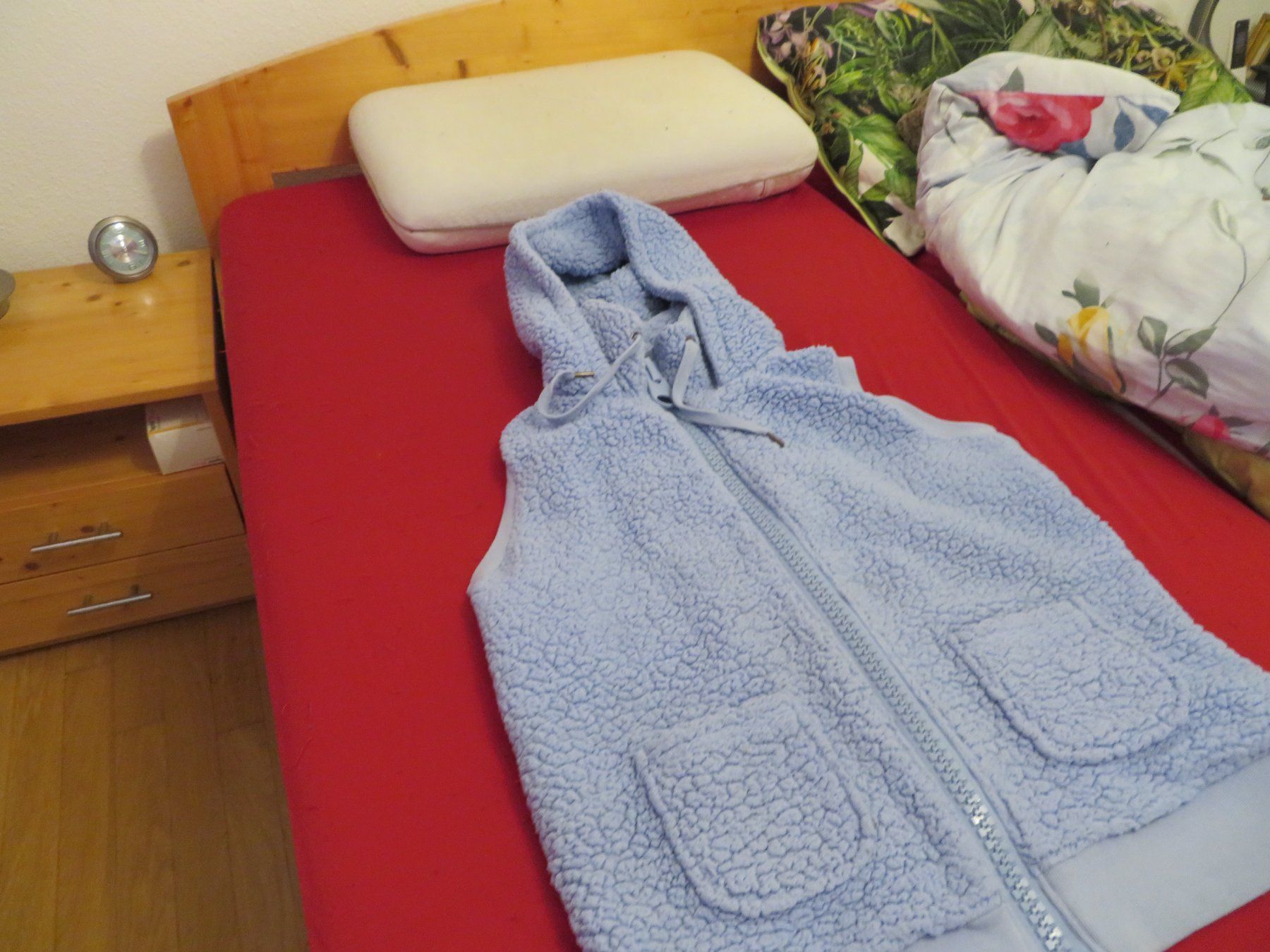 Gilets & Westen: 2x  Weste Für Damen – Gebraucht aus Rüfenacht BE von tial70 3