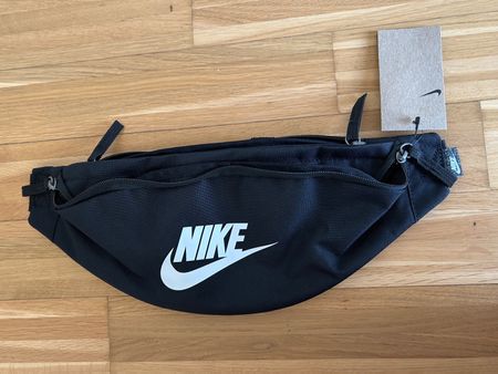Neue Nike Hüfttasche Schwarz - Top Zustand!