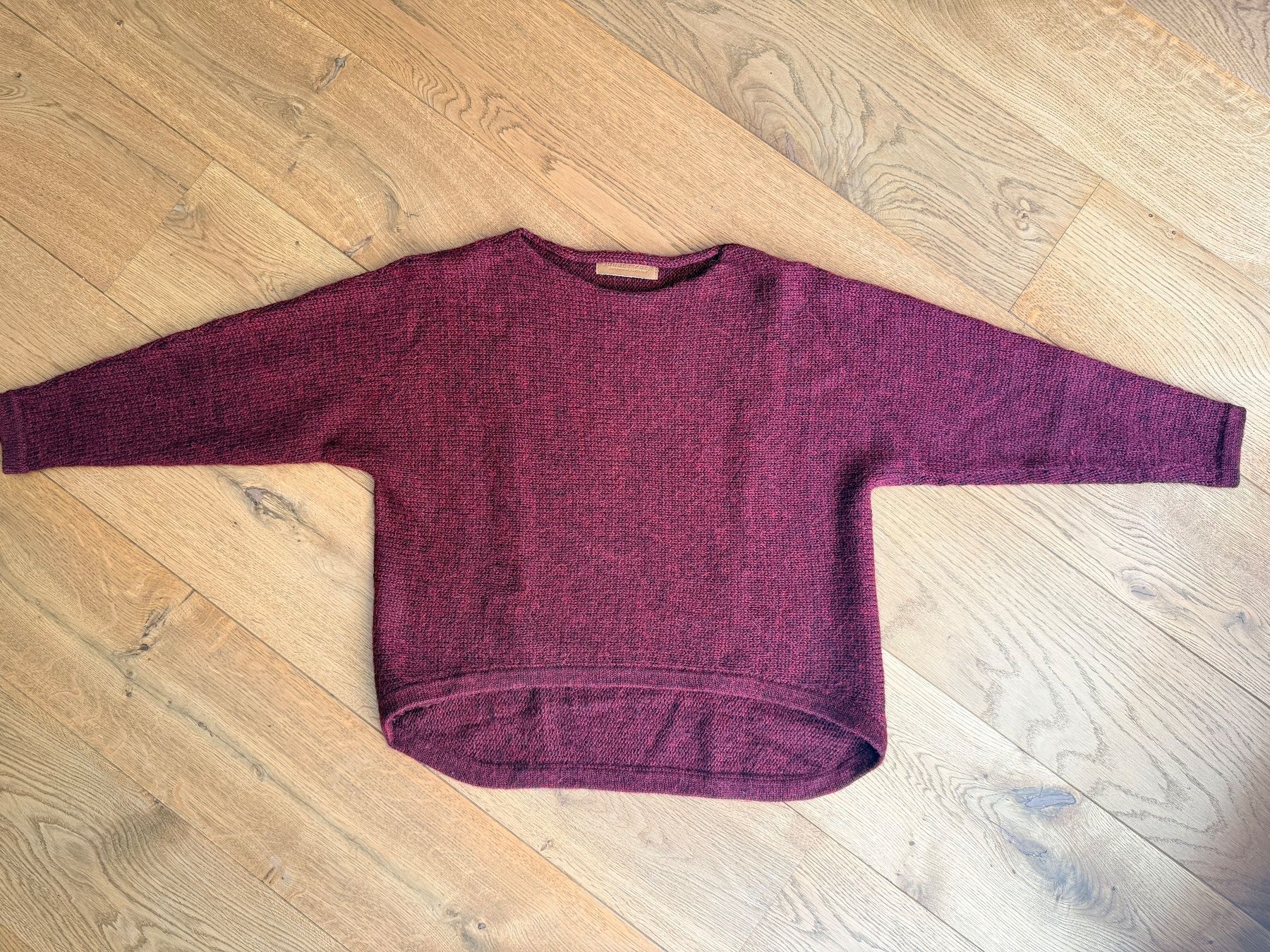 Jungle Folk Pullover & Sweatshirts: Pullover Jungle Folk Wolle dunkelrot – Gebraucht aus Zürich von Olivia13