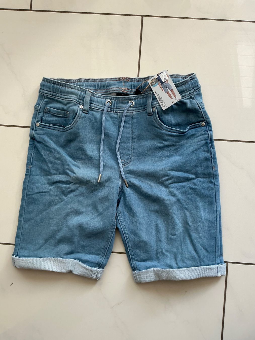 Pantaloni: Herren Bermudas Gr.48/50 – Nuovo e nell'imballaggio originale da Biel-Benken BL venduto da Sahra1 1