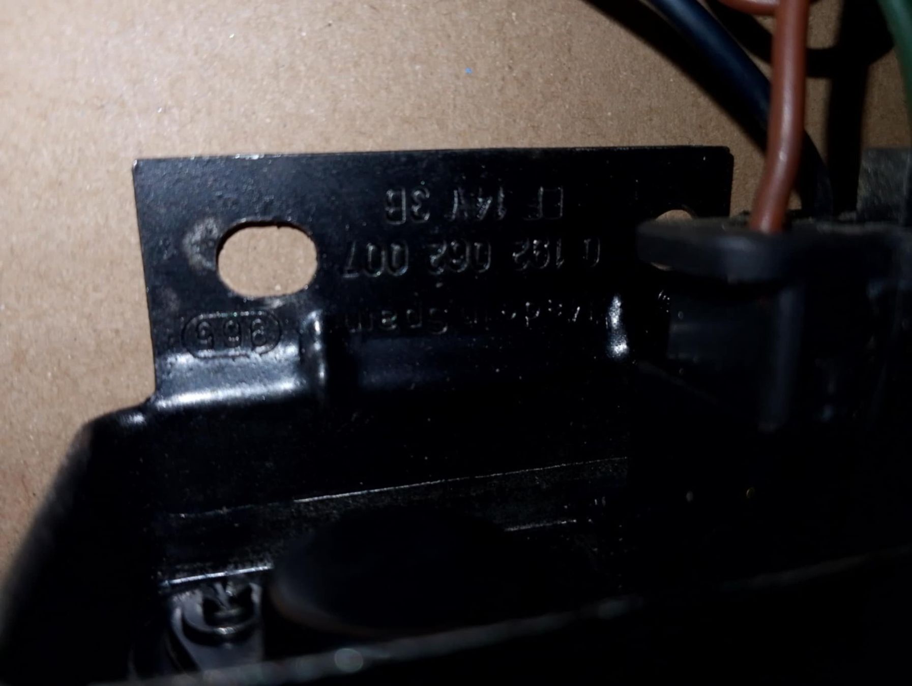 Tutti pezzi di ricambio auto: Chrysler Alternator plus Regler Mopar – Usato da Niedergösgen venduto da usc_tt5r 4