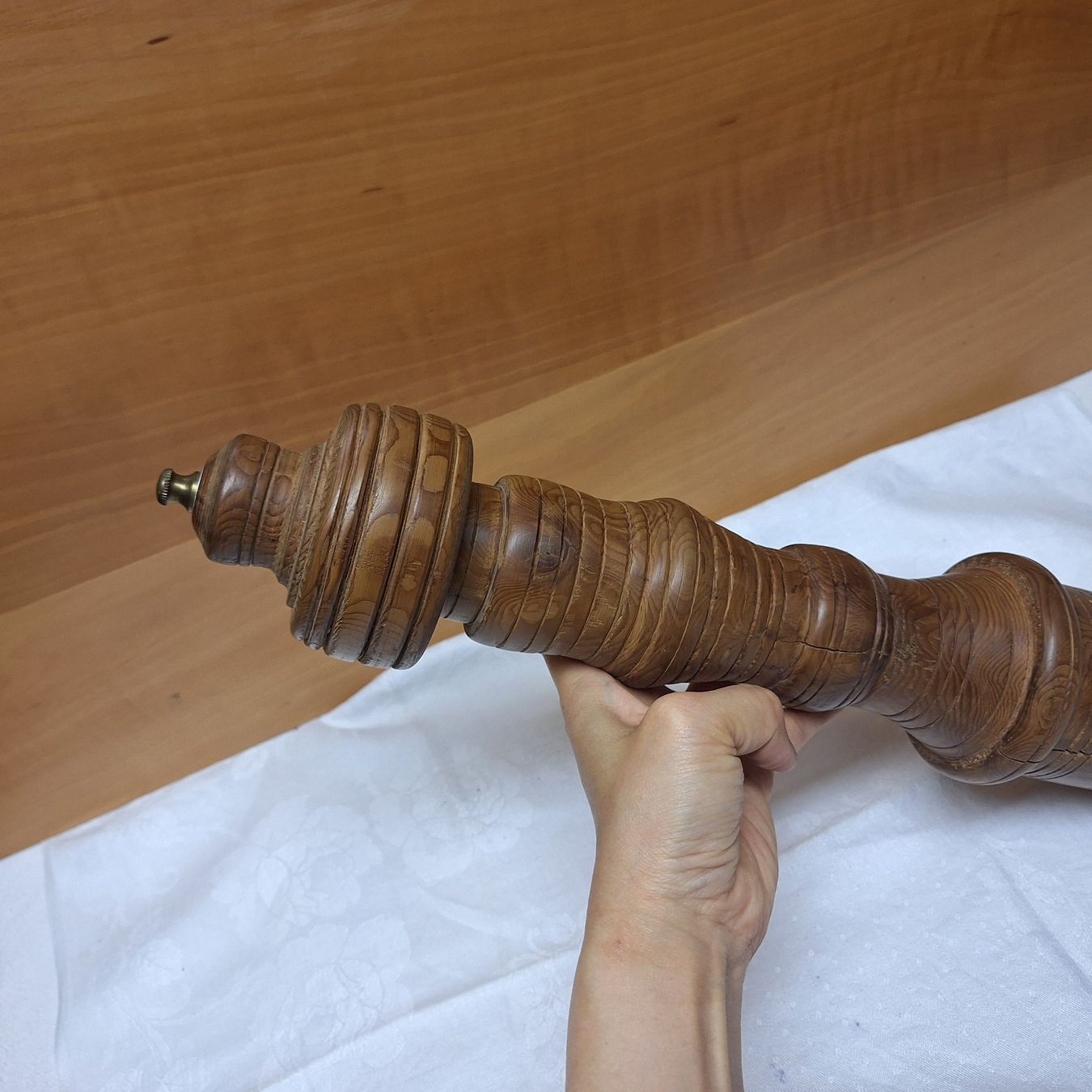 Tutte le decorazioni: Rustikale, sehr grosse Pfeffermühle, zu Dekozwecken – Usato da Winterthur venduto da Goldpipau 4