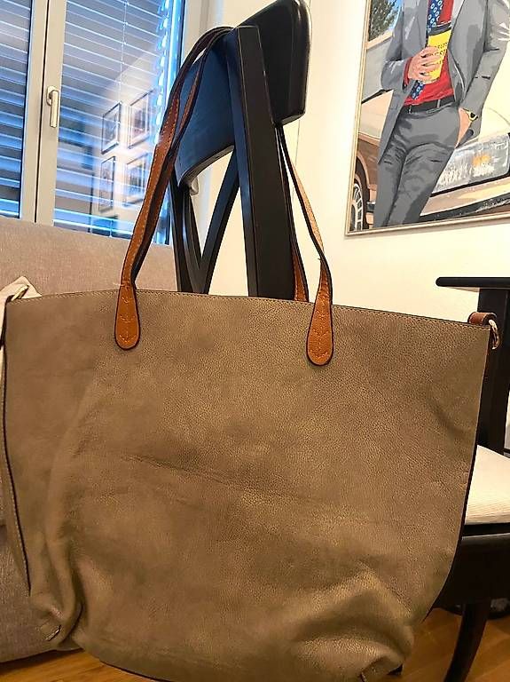 Borse da donna: Tasche in 2 farben – Usato da Oberglatt ZH venduto da val_wq29 1