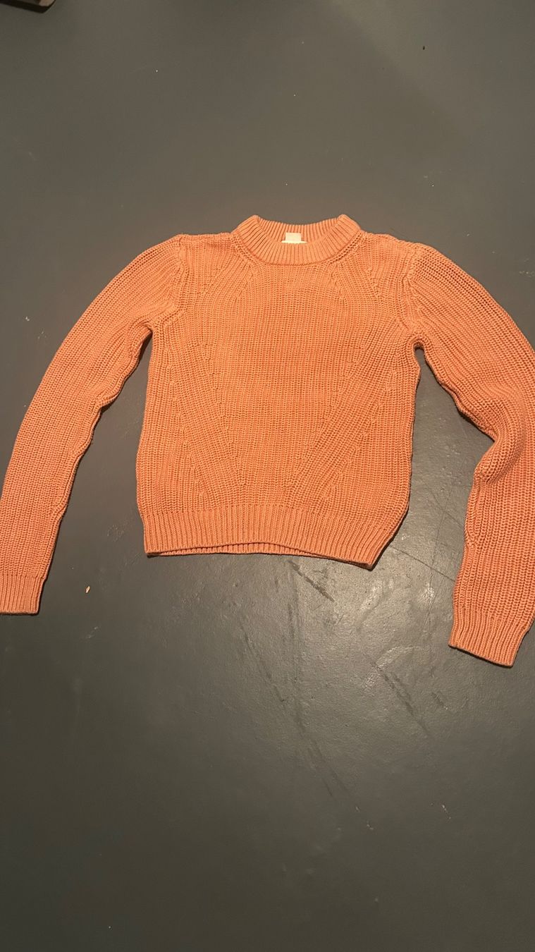 Maglioni & Felpe: Strick Pullover in Koralle Farbe Gr. S – Usato da Basel venduto da likeitbuyit