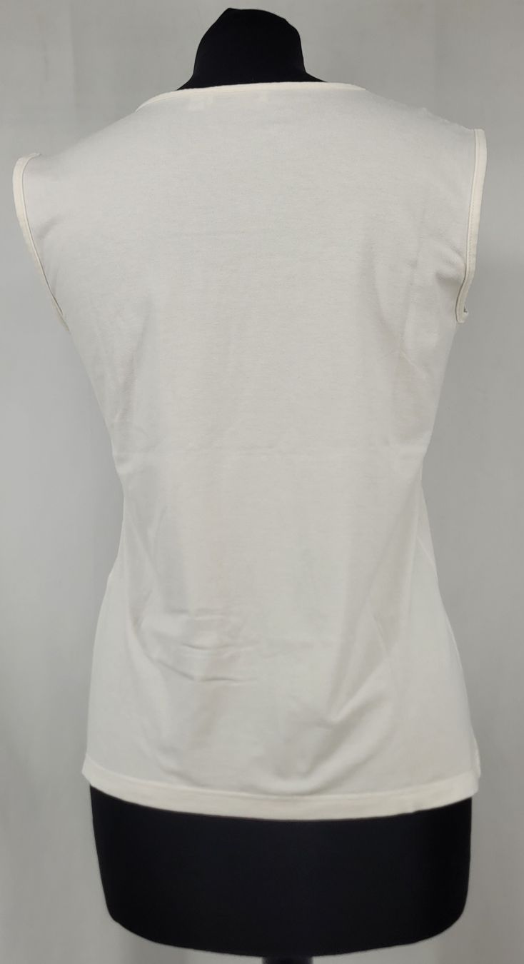 Tops: FIRST YOU Top Blanc S – D'occasion à Lausanne par PlusValue_Lausanne 3
