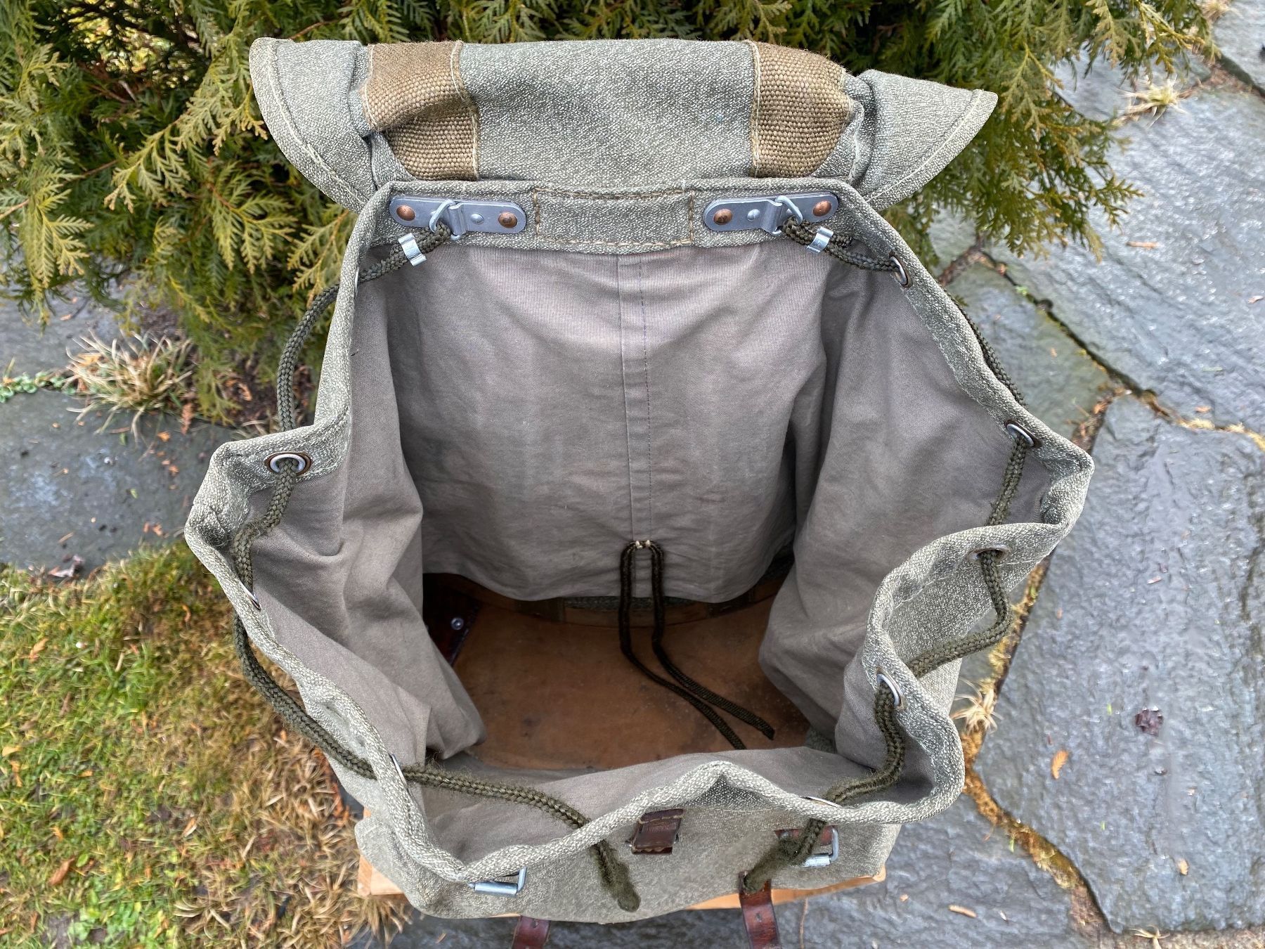 Zaini: schöner Schweizer Militär Rucksack – Usato da Maroggia venduto da Luca_Ferrario 5