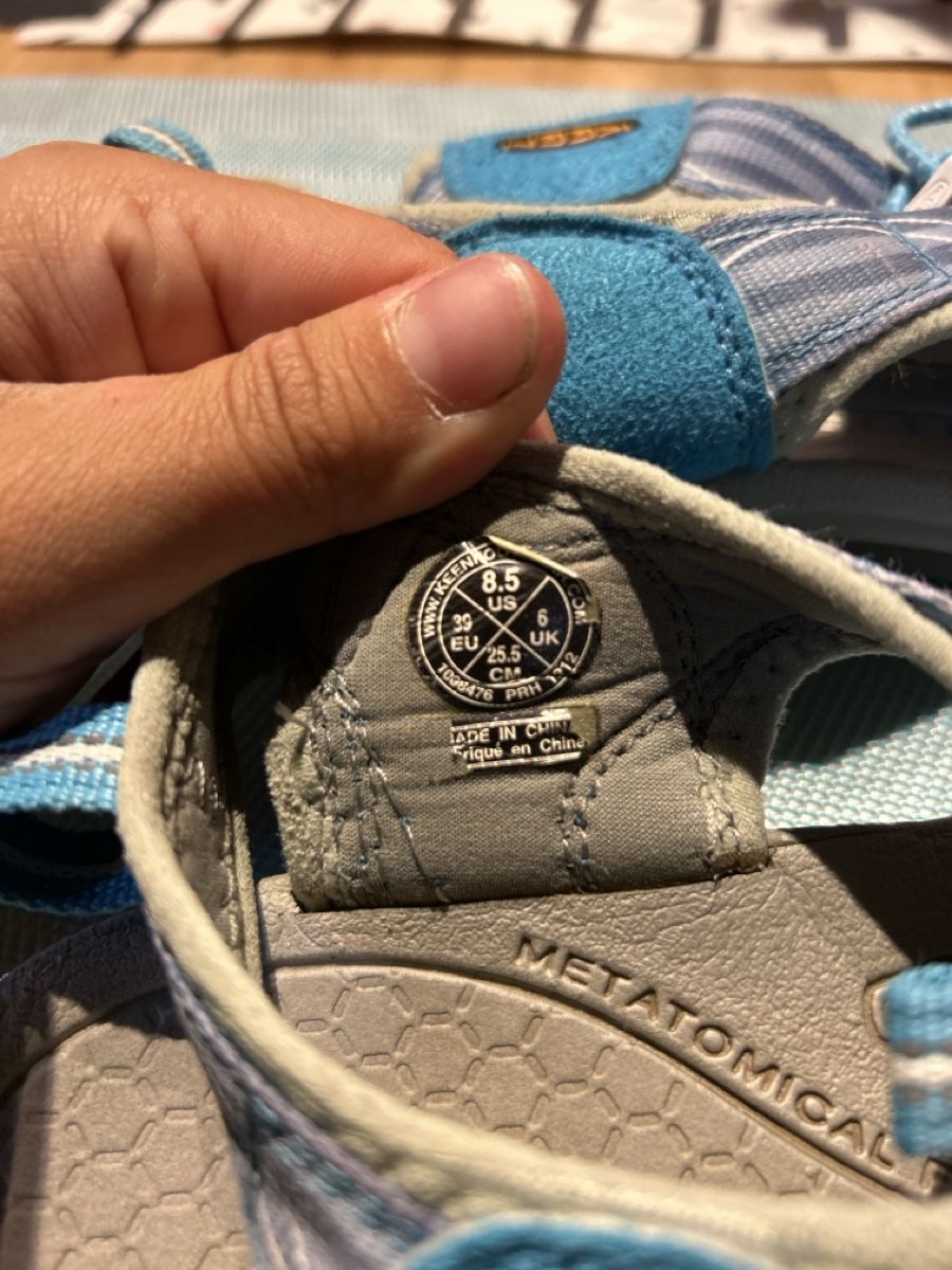 Keen Herrenschuhe: Keen Sandalen blau Grösse 39 – Gebraucht aus Davos Wolfgang von Mogli2.0 1